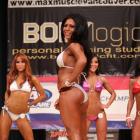 Traci    Newton  - NPC Vancouver USA Natural & Tanji Johnson 2011 - #1